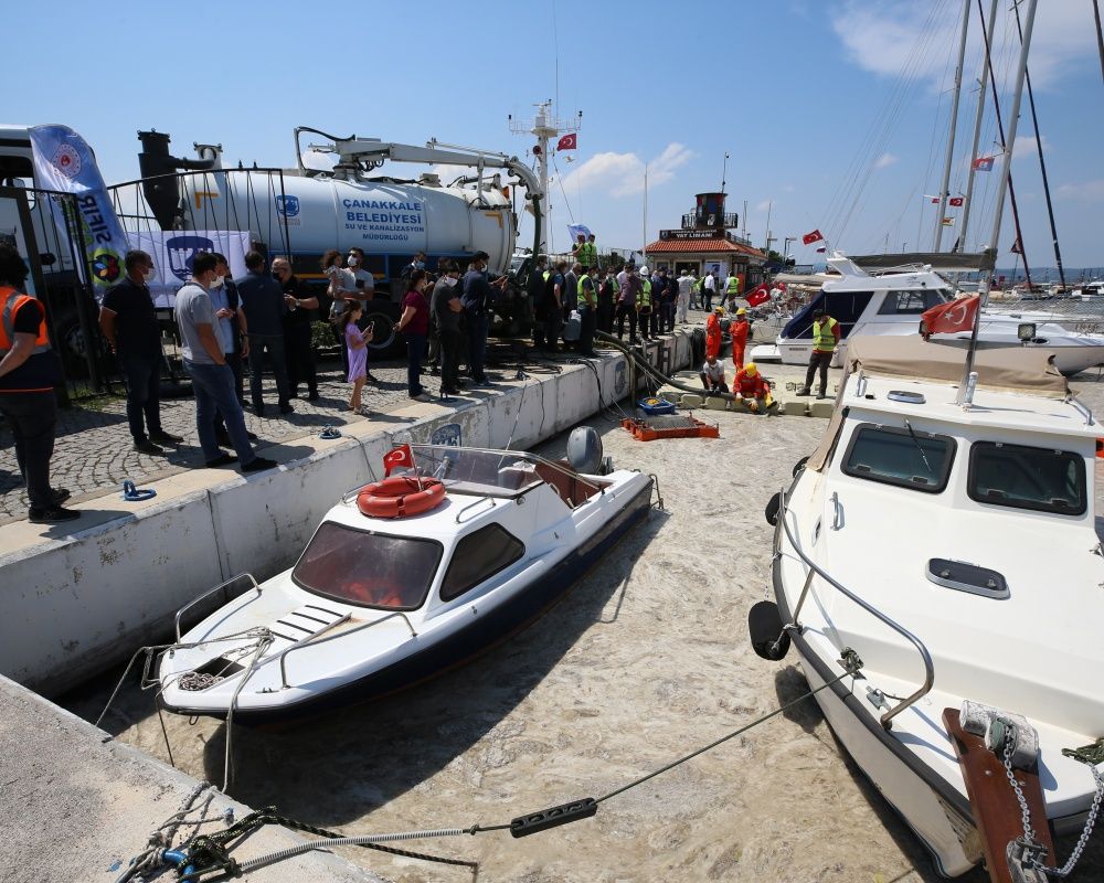 Türkiye'nin en büyük deniz seferberliği başladı! Denizlerdeki müsilaj temizleniyor 53