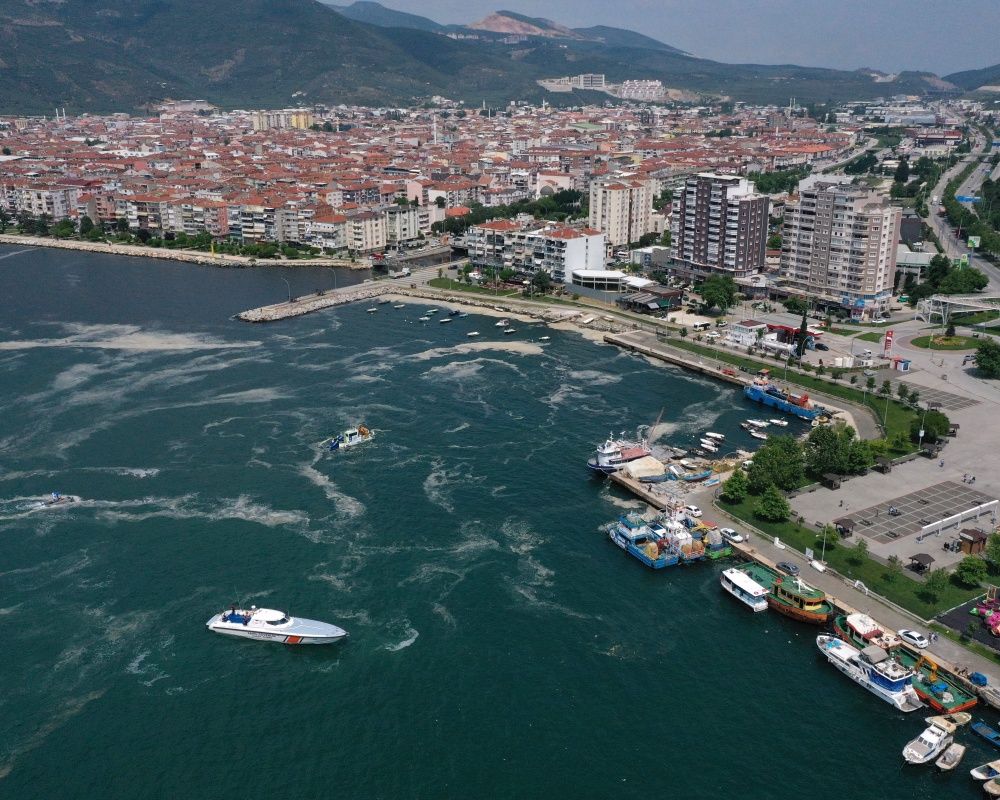 Türkiye'nin en büyük deniz seferberliği başladı! Denizlerdeki müsilaj temizleniyor 62