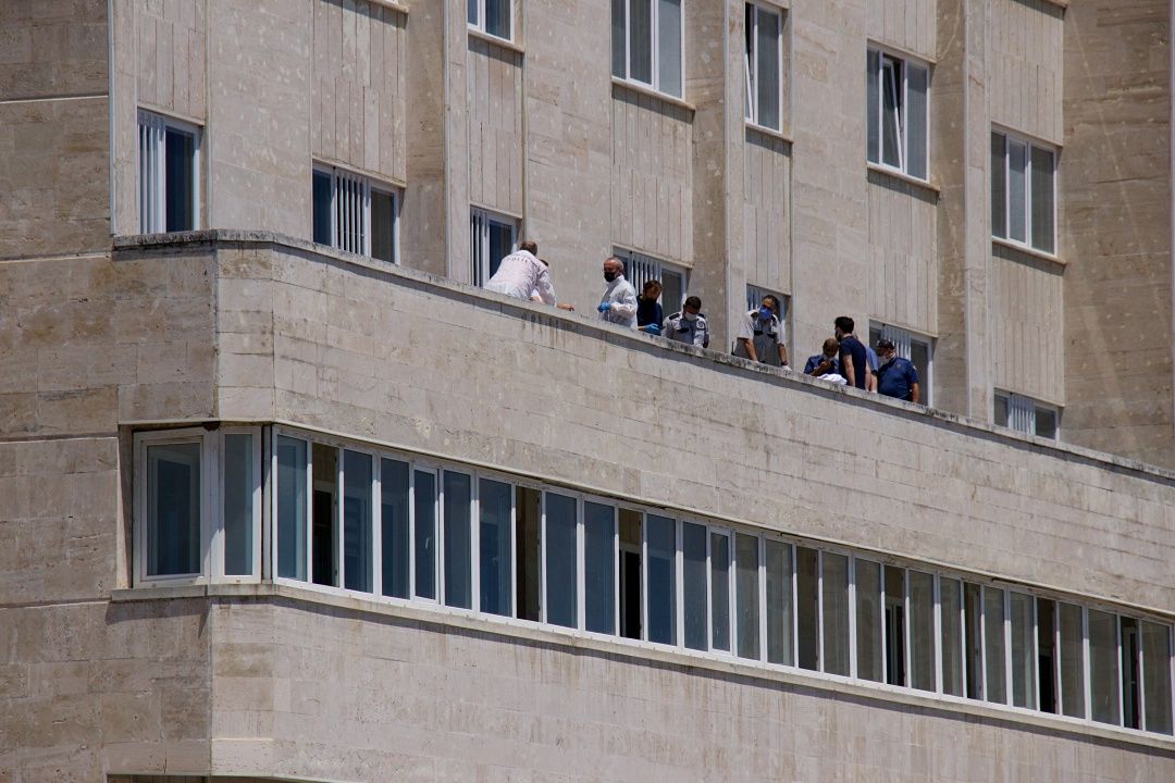 Hastanede dehşete düşüren olay! Tedavi için gelen araştırma görevlisinin korkunç sonu 3