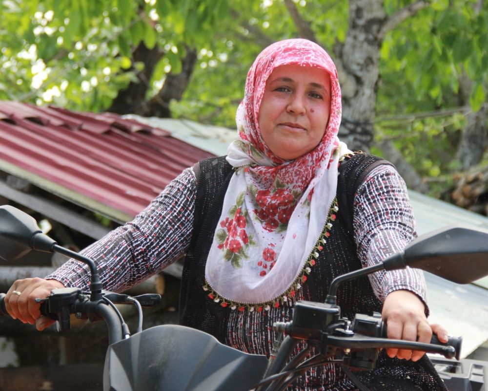Kocaeli'nin tozlu topraklı köy yollarının ATV'li Seher ablası 9