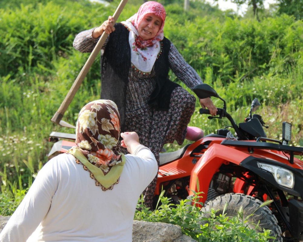 Kocaeli'nin tozlu topraklı köy yollarının ATV'li Seher ablası 8