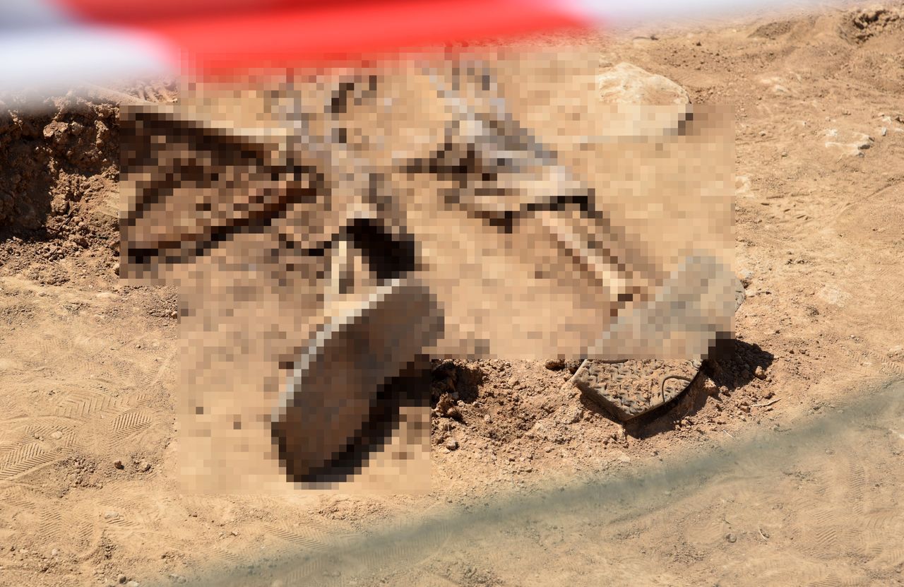 Irak'ta toplu mezar! DEAŞ'ın katlettiği 123 kişinin cesedi bulundu 7