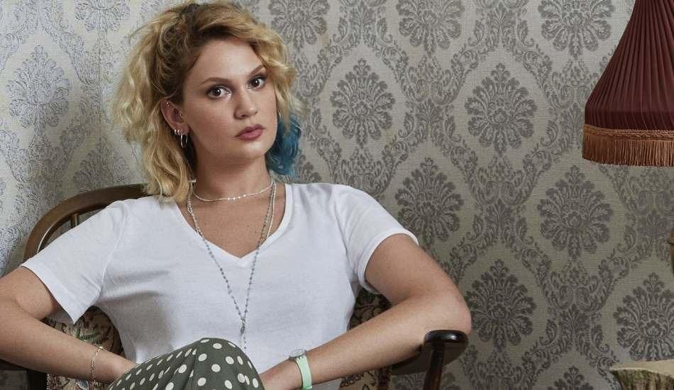 Masumlar Apartmanı'na veda eden oyuncu Farah Zeynep Abdullah'ı şoke eden yorum! Soluğu savcılıkta aldı 14