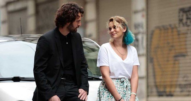Masumlar Apartmanı'na veda eden oyuncu Farah Zeynep Abdullah'ı şoke eden yorum! Soluğu savcılıkta aldı 12