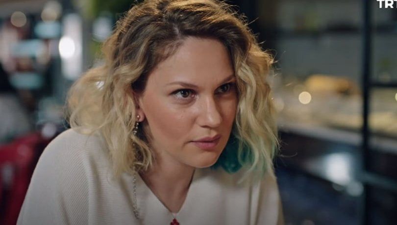Masumlar Apartmanı'na veda eden oyuncu Farah Zeynep Abdullah'ı şoke eden yorum! Soluğu savcılıkta aldı 11
