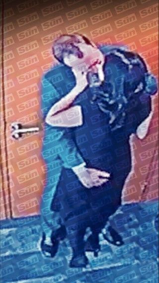 İngiltere'yi ayağa kaldıran skandal! Sağlık Bakanı 15 yıllık eşini, evli danışmanıyla aldattı! 2