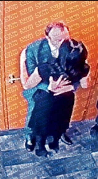 İngiltere'yi ayağa kaldıran skandal! Sağlık Bakanı 15 yıllık eşini, evli danışmanıyla aldattı! 3