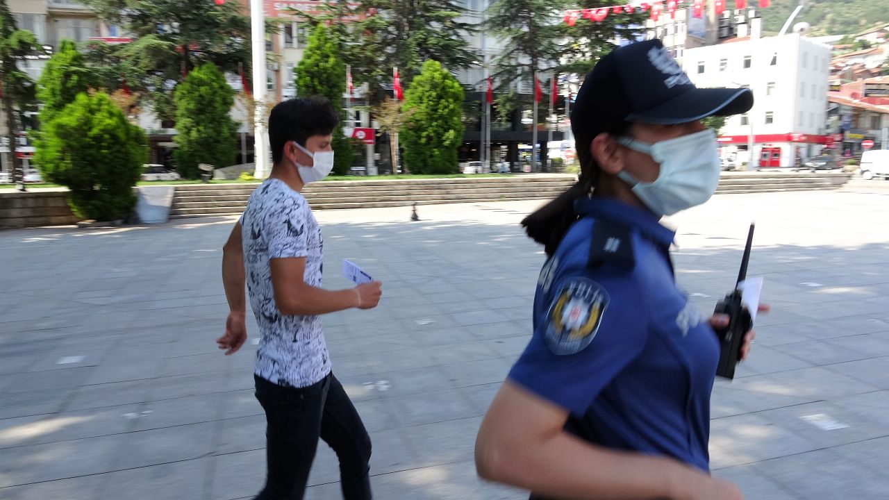 YKS öncesi yurttan manzaralar... Sınava yetişebilmek için zamanla yarıştılar 4
