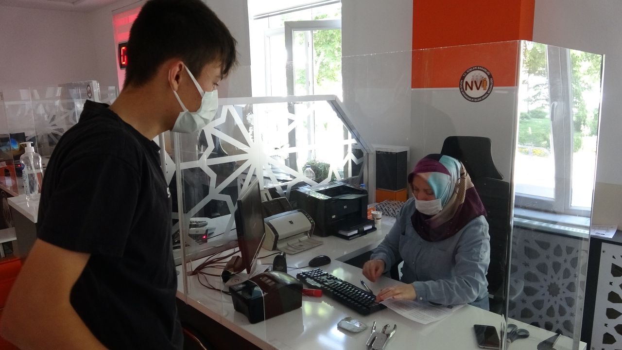 YKS öncesi yurttan manzaralar... Sınava yetişebilmek için zamanla yarıştılar 2