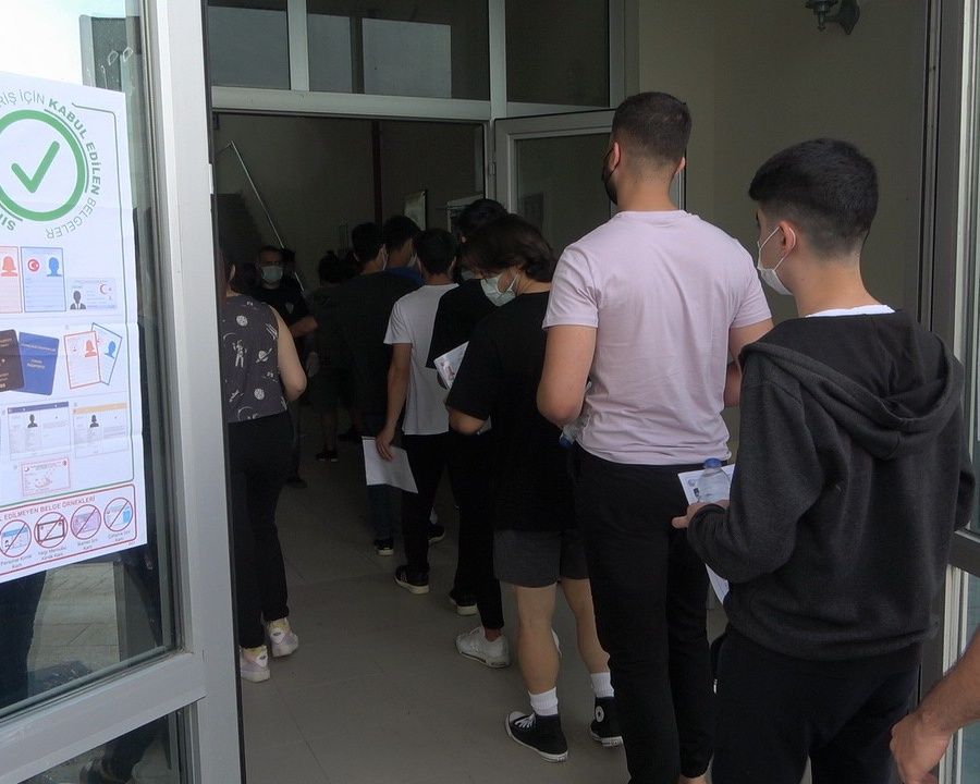 YKS öncesi yurttan manzaralar... Sınava yetişebilmek için zamanla yarıştılar 21