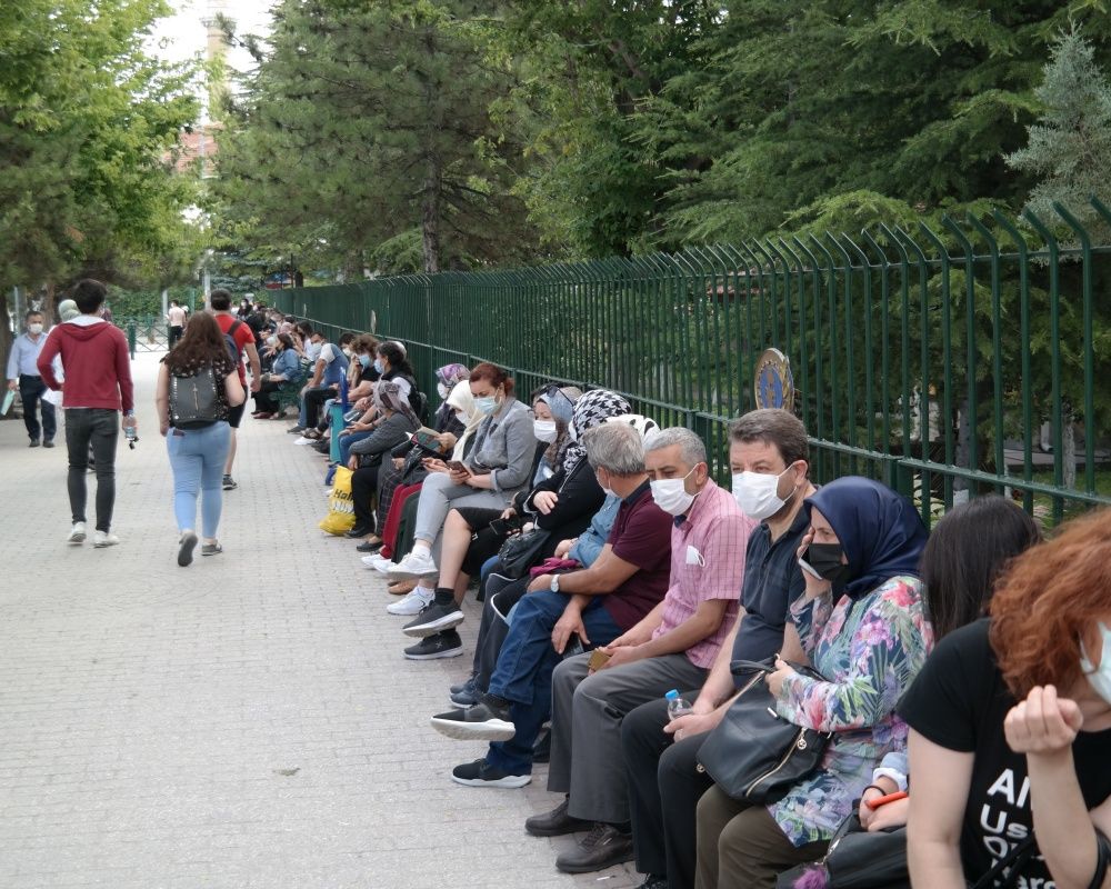 YKS öncesi yurttan manzaralar... Sınava yetişebilmek için zamanla yarıştılar 15