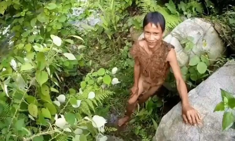 Kadınların varlığından haberdar olmayan adam şoke etti: Favori yemeği fare kafası! 11