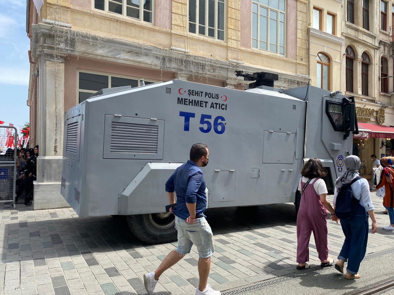 İstiklal Caddesi giriş ve çıkışları kapatıldı: SuperHaber olay yerinde! 7