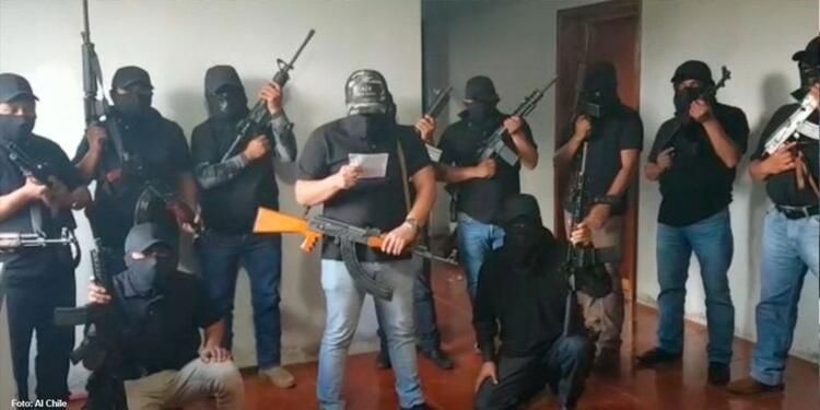 Meksika'da kan donduran görüntüler: Sokaklar ceset tarlasına döndü! 3