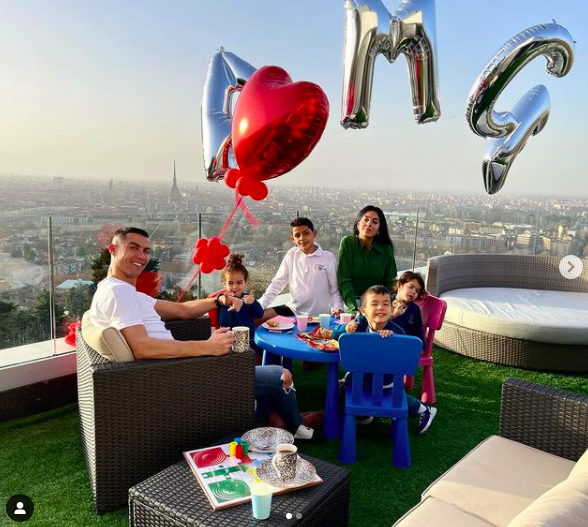 Cristiano Ronaldo'nun sevgilisi Georgina Rodriguez'den tekmelik totemi ifşası 9