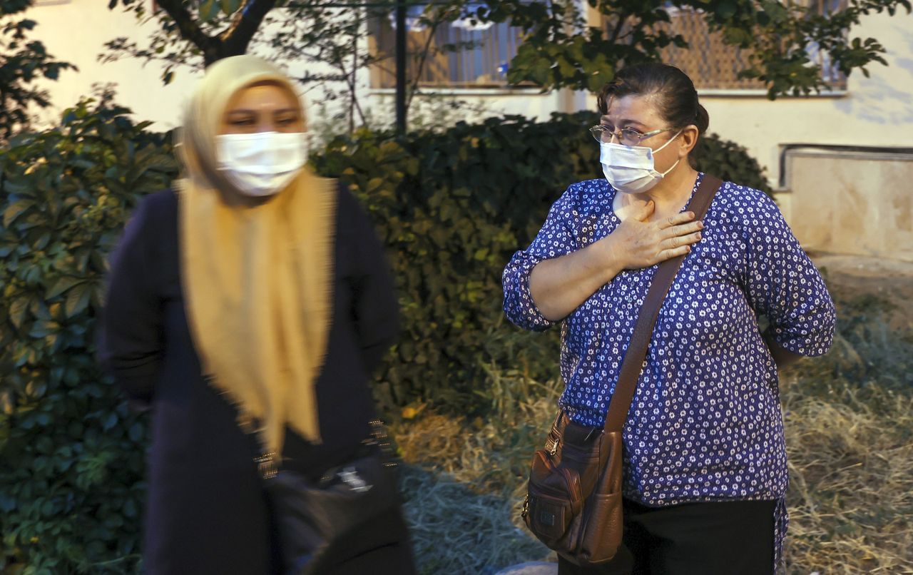 Ankara’da binanın temeli kaydı! 5 bina boşaltıldı 4