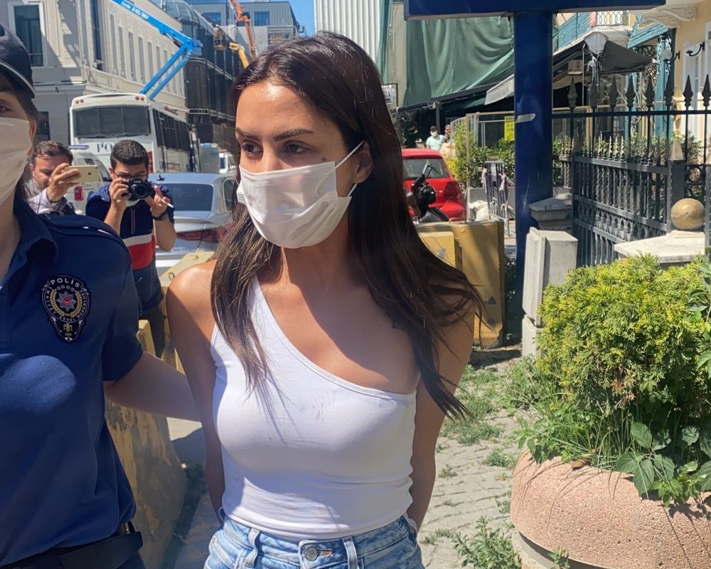 Beyoğlu'nda olaylı gece! Ayşegül Çınar'ın sevgilisi Furkan Çalıkoğlu'nun ifadesi ortaya çıktı 22