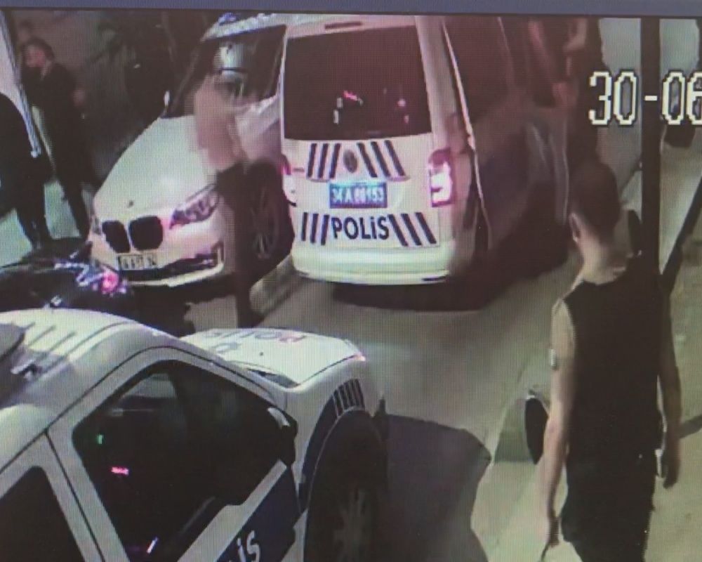 Beyoğlu'nda olaylı gece! Ayşegül Çınar'ın sevgilisi Furkan Çalıkoğlu'nun ifadesi ortaya çıktı 31