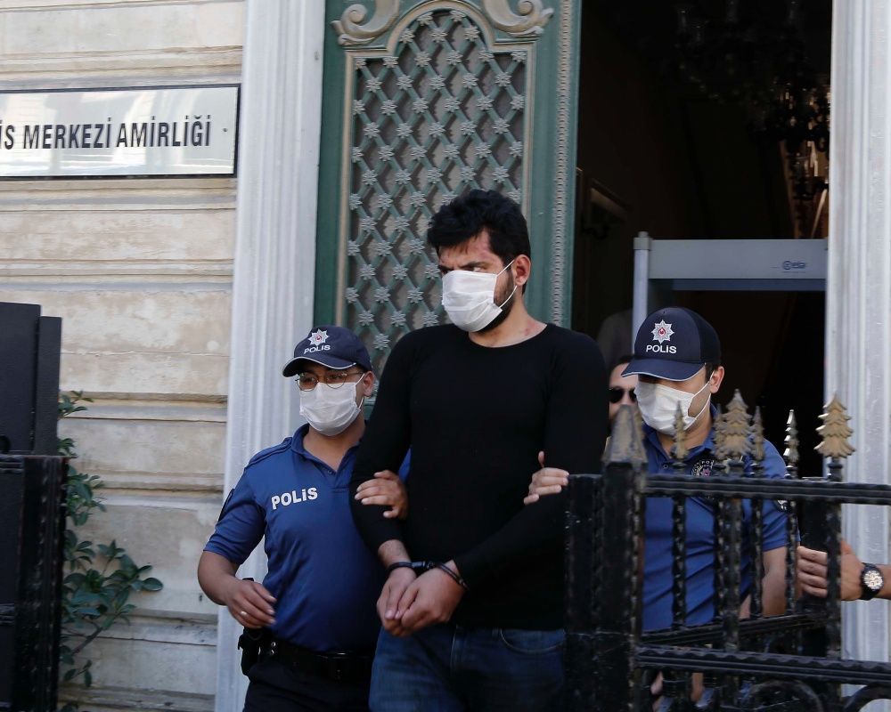 Beyoğlu'nda olaylı gece! Ayşegül Çınar'ın sevgilisi Furkan Çalıkoğlu'nun ifadesi ortaya çıktı 1