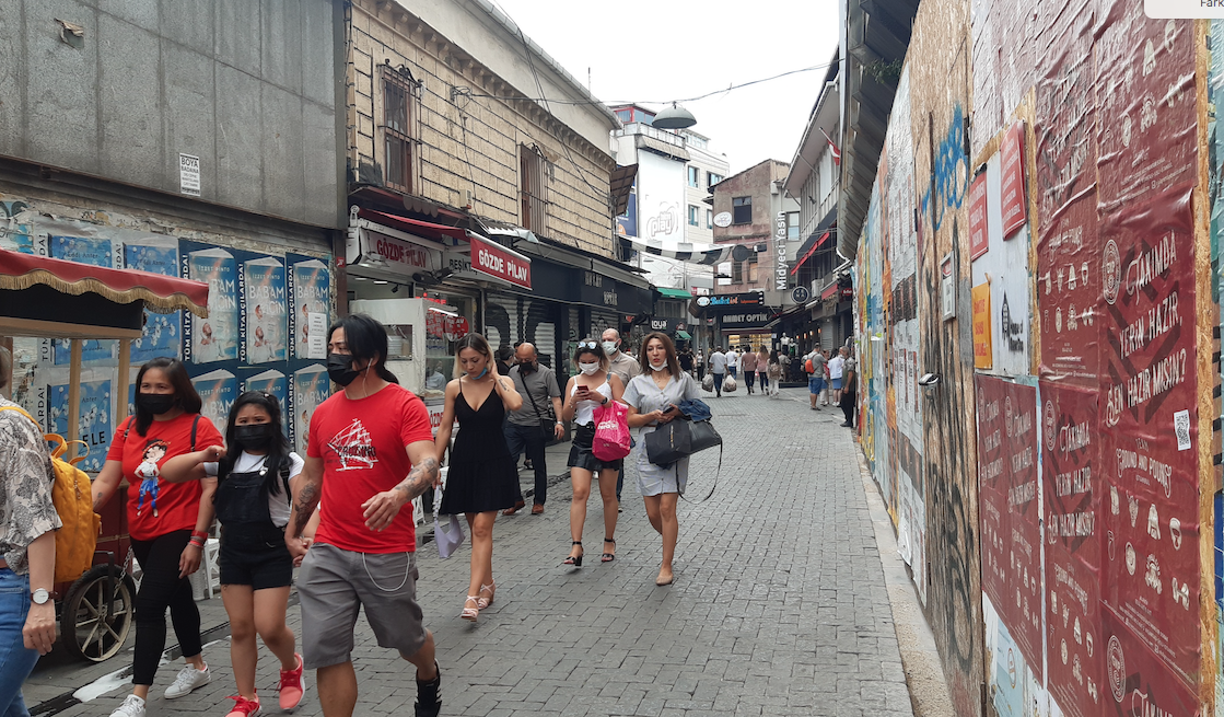 İstanbul'da kısıtlamasız ilk pazar gününden manzaralar 22