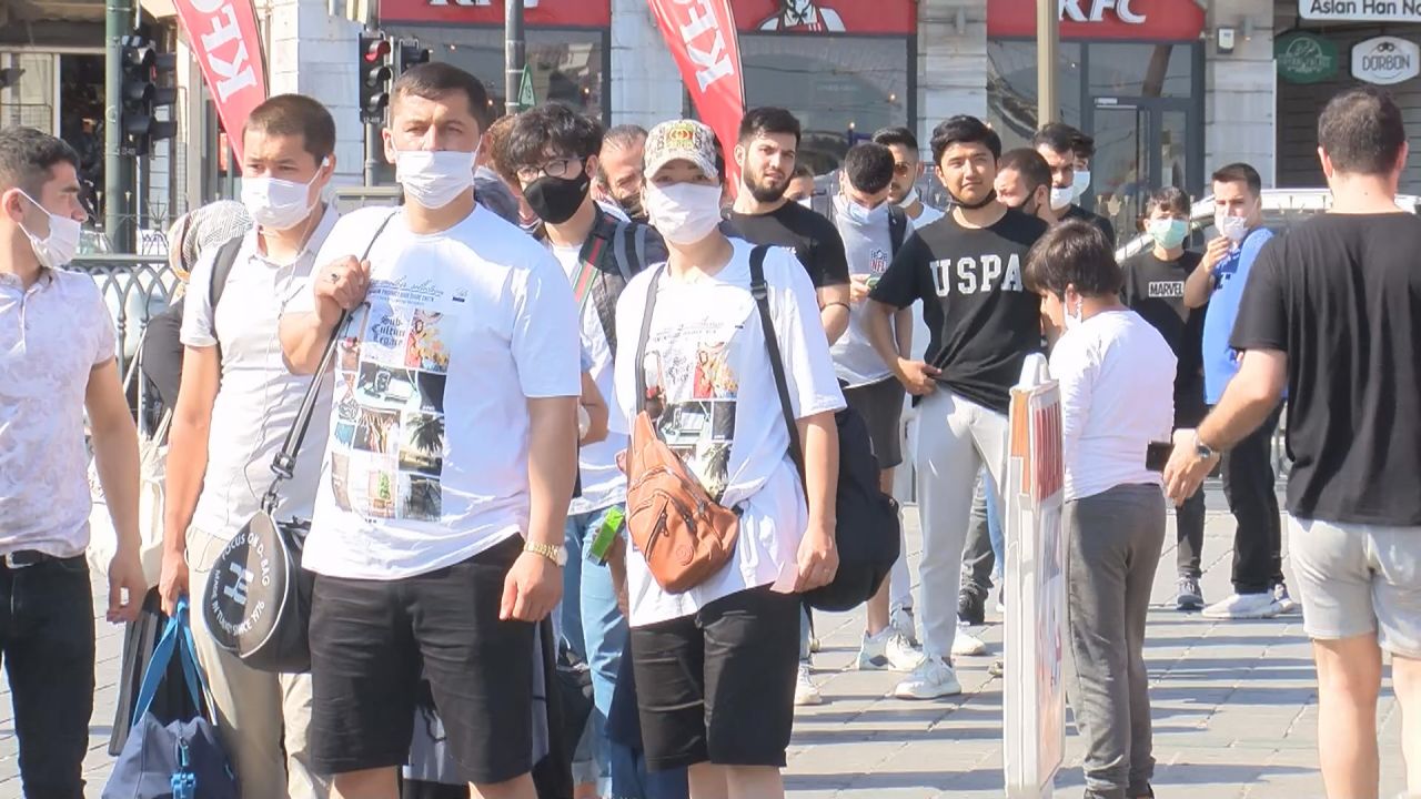 İstanbul'da kısıtlamasız ilk pazar gününden manzaralar 9