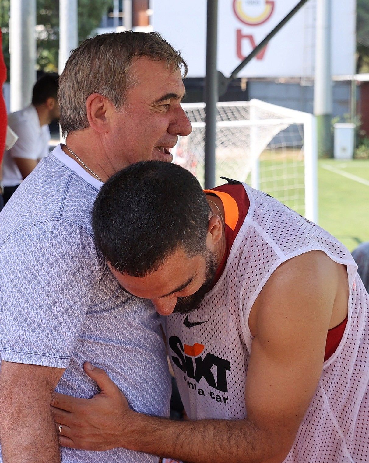 Gheorghe Hagi ile Gheorghe Popescu, Galatasaray antrenmanında... 3