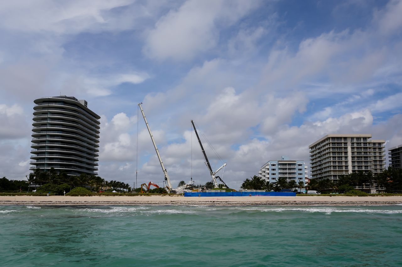 Miami'de çöken binada ölenlerin sayısı 27'ye yükseldi! 118 kişi halen enkaz altında 40