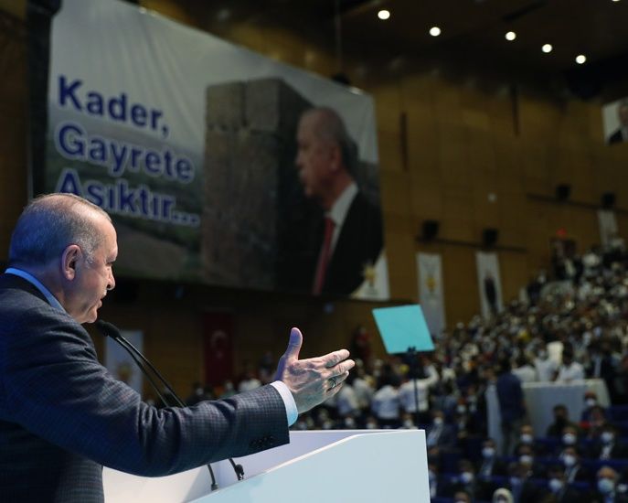 Cumhurbaşkanı Erdoğan, Diyarbakır Annelerini kaldıkları çadırda ziyaret etti 31