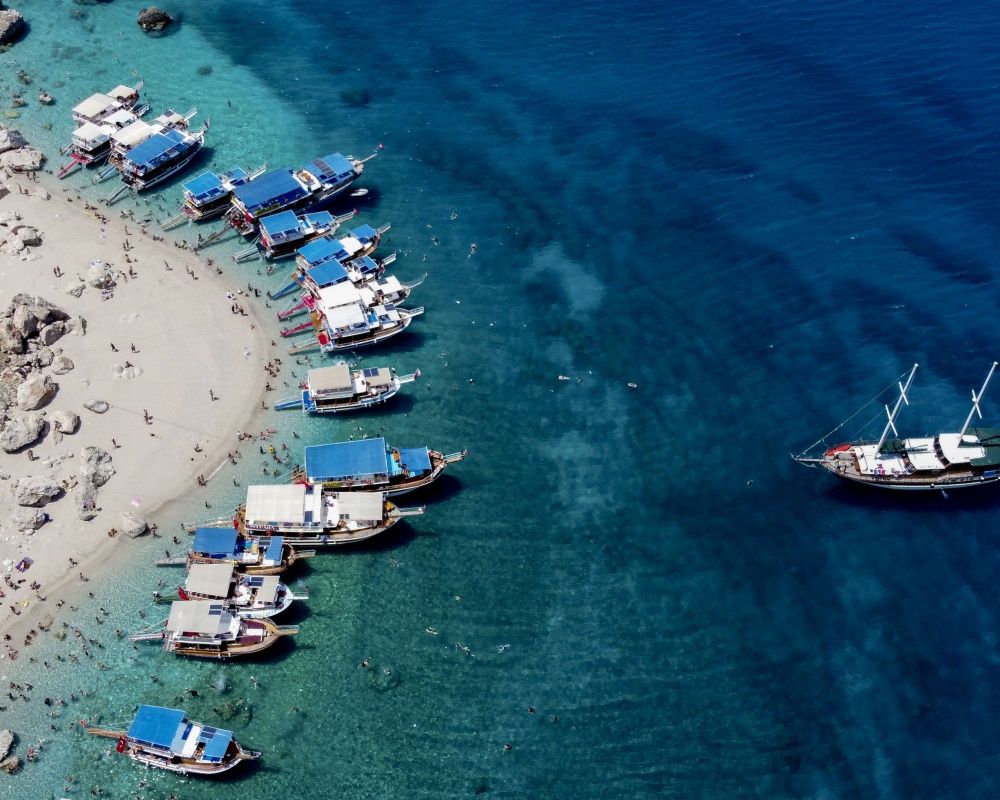 Yerleşimin bulunmadığı Suluada'ya ziyaretçi akını 32