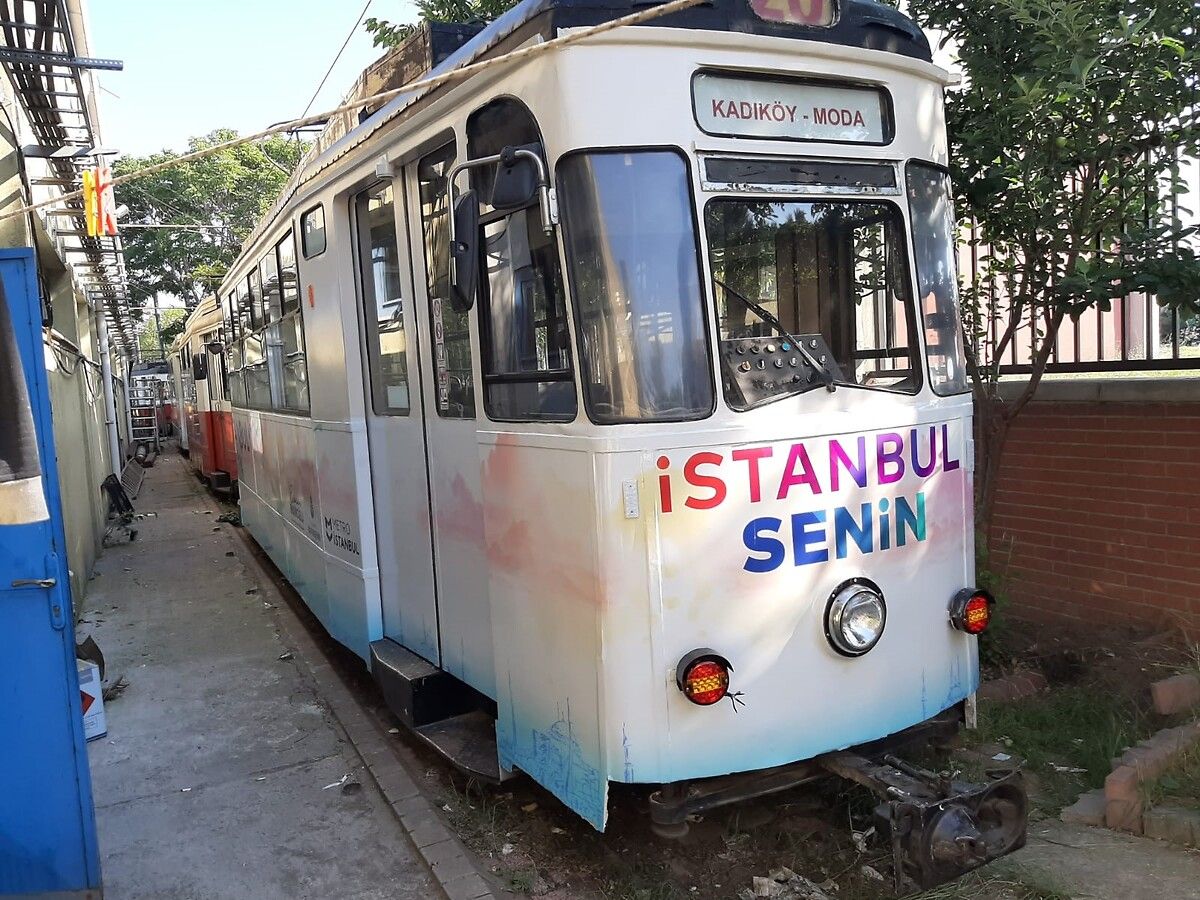 Kadıköy-Moda tramvay hattında hatalı park seferlerin aksamasına neden oluyor! 6 ayda 20 saat sefer aksadı 7