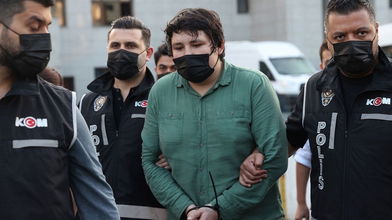 Tosuncuk'tan adliyede ilginç istek: Avukatları poşet poşet taşıdı! 3