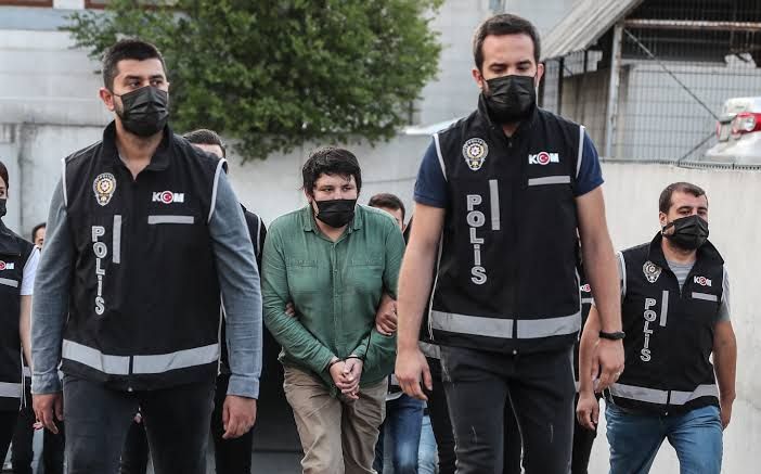 Tosuncuk'tan adliyede ilginç istek: Avukatları poşet poşet taşıdı! 9