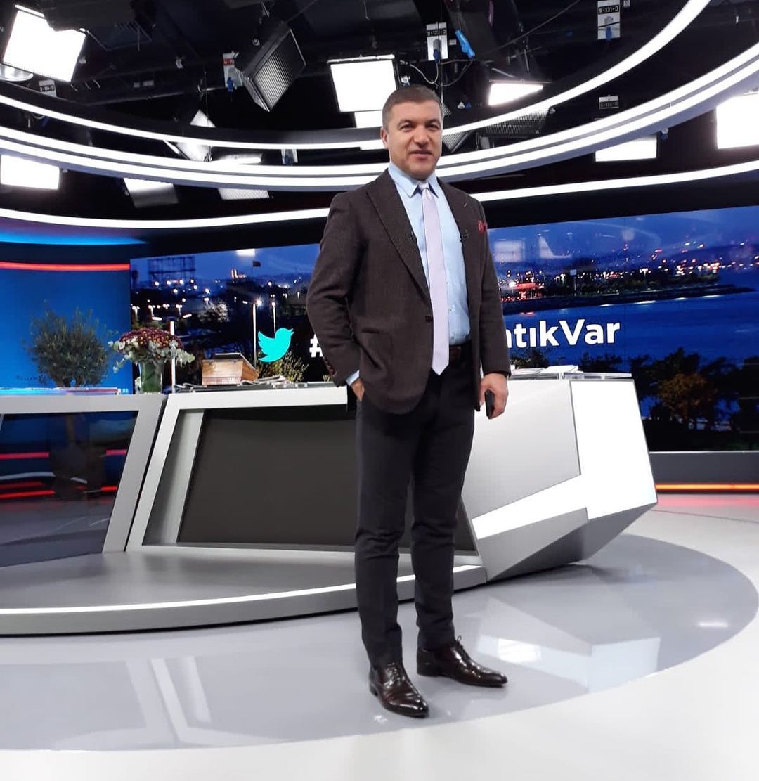 FOX TV sunucusu İsmail Küçükkaya'nın stajyeri taciz ettiği ortaya çıktı! Skandalları bitmiyor! Şok mesajlar... 6