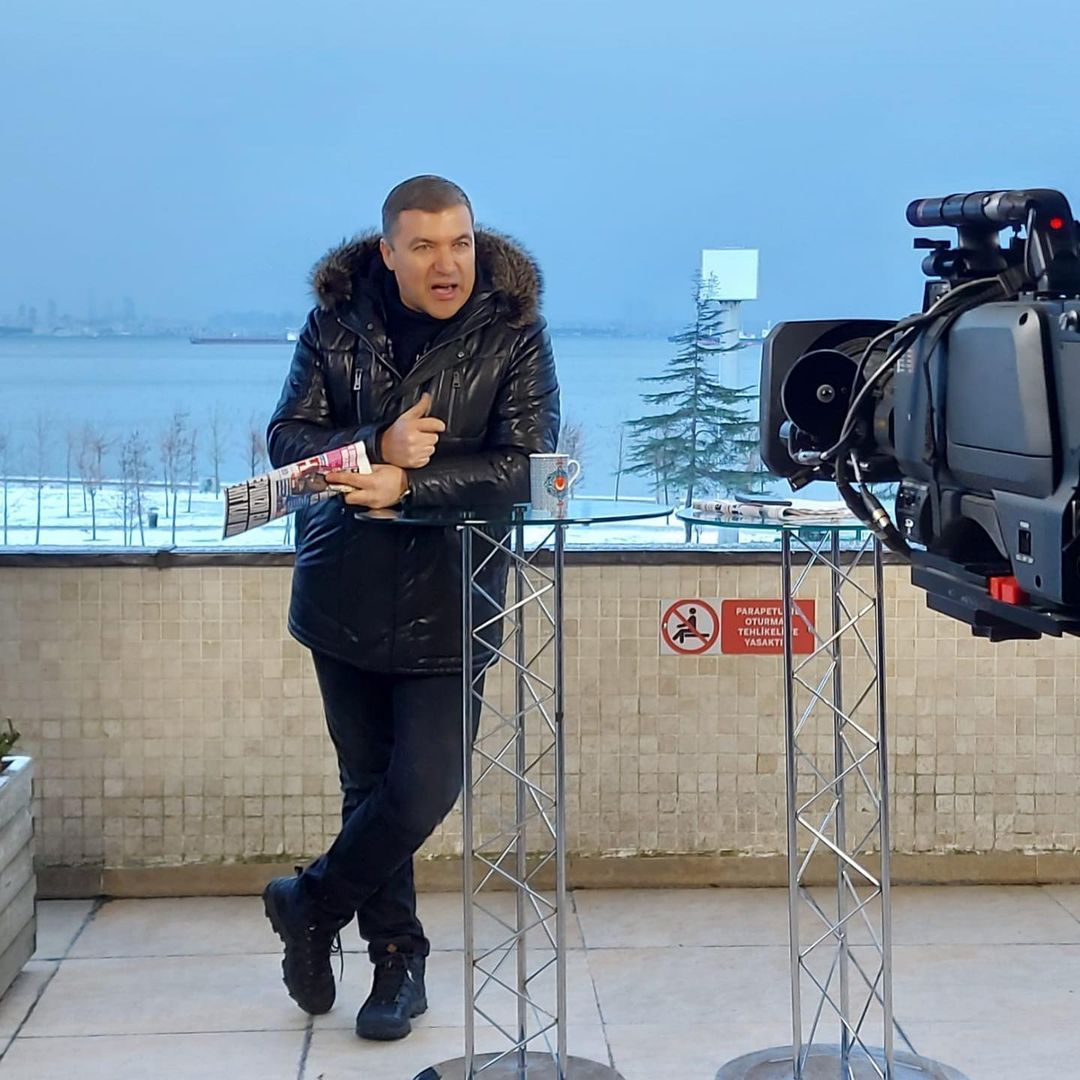 FOX TV sunucusu İsmail Küçükkaya'nın stajyeri taciz ettiği ortaya çıktı! Skandalları bitmiyor! Şok mesajlar... 8