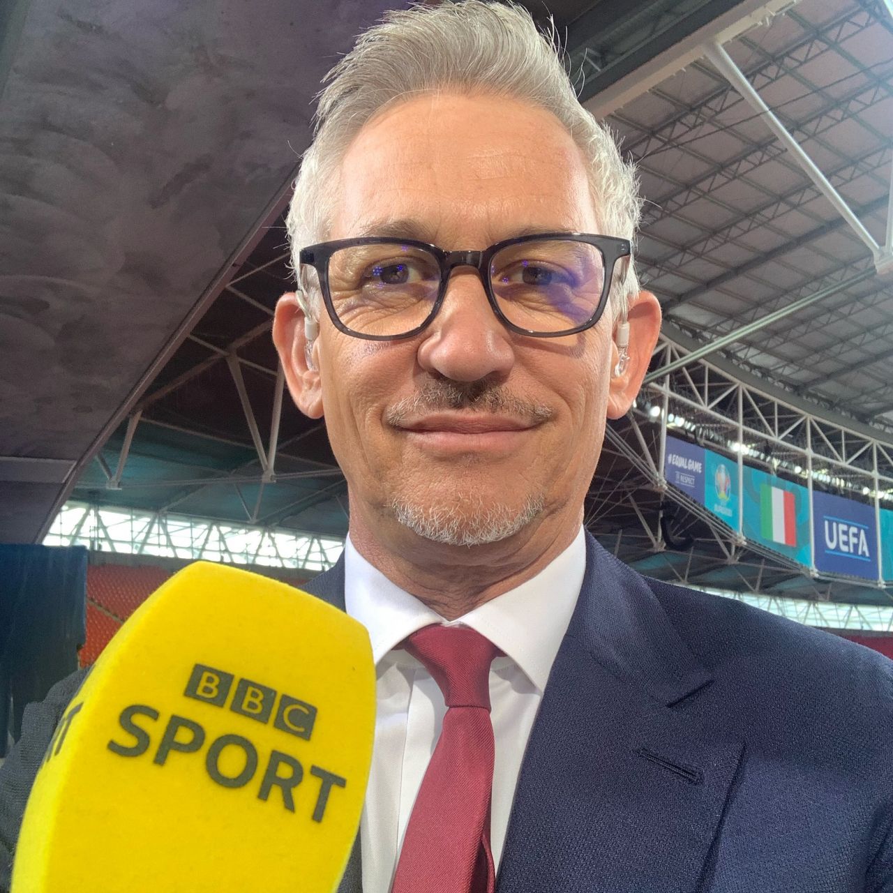 Gary Lineker'den Gareth Southgate'e "korkak futbol" eleştirisi 2