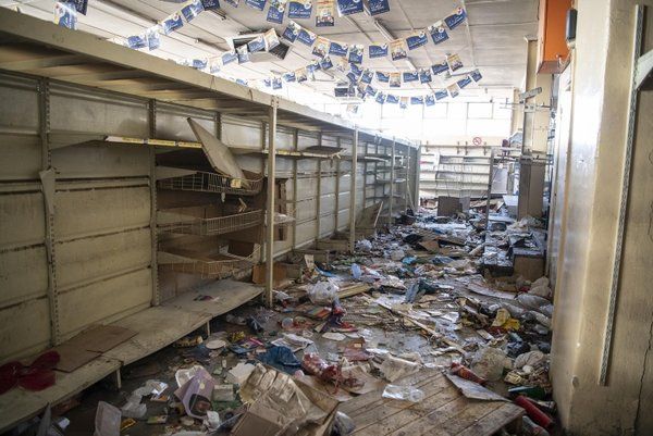 Güney Afrika'da kaos büyüyor: Ölü sayısı 100'e dayandı! ATM'ler ve mağazalar yağmalandı 3
