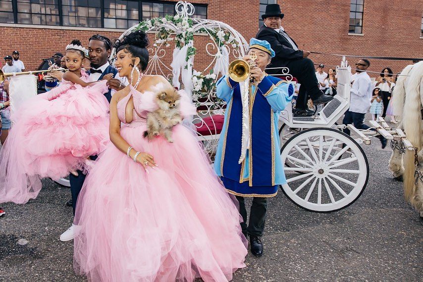 Dünyaca ünlü rap şarkıcısı Cardi B'den 3 yaşındaki kızına inanılmaz parti! Aldığı hediye servet değerinde 39