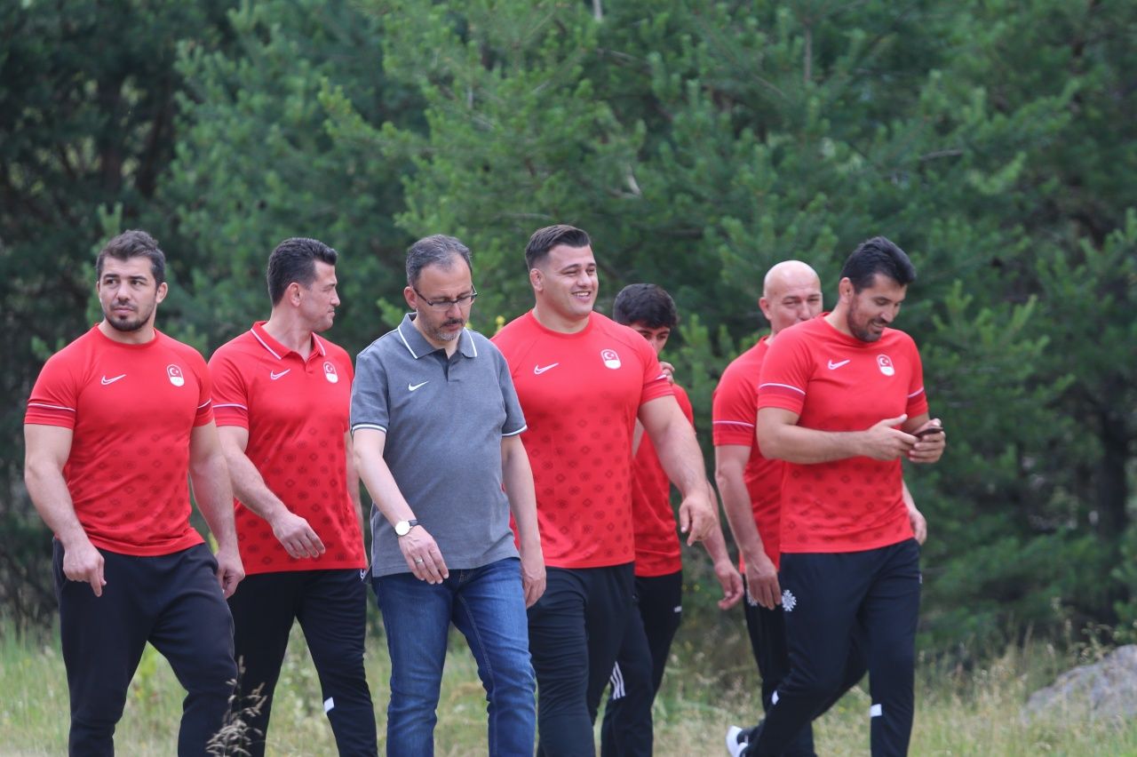 Türkiye'nin Tokyo 2020 Güreş Milli Takımı, Bolu'da olimipyat hazırlıklarını sürdürüyor 3