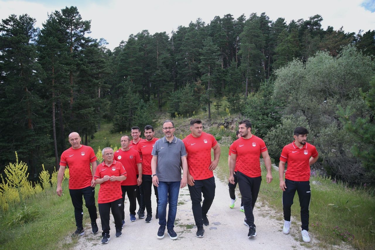 Türkiye'nin Tokyo 2020 Güreş Milli Takımı, Bolu'da olimipyat hazırlıklarını sürdürüyor 5