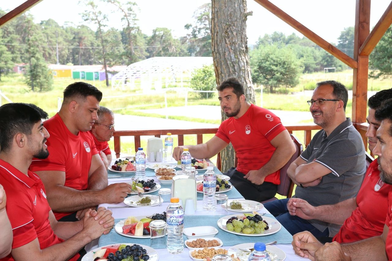 Türkiye'nin Tokyo 2020 Güreş Milli Takımı, Bolu'da olimipyat hazırlıklarını sürdürüyor 7