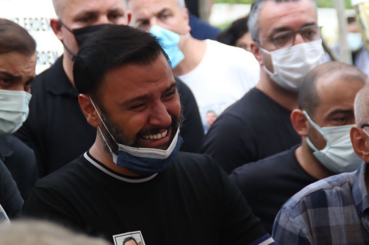 Alişan’ın kardeşi Selçuk Tektaş vefatıyla sevenlerini yasa boğdu! Ölümünün ardından ünlü isimlerden yürek yakan paylaşımlar… 8