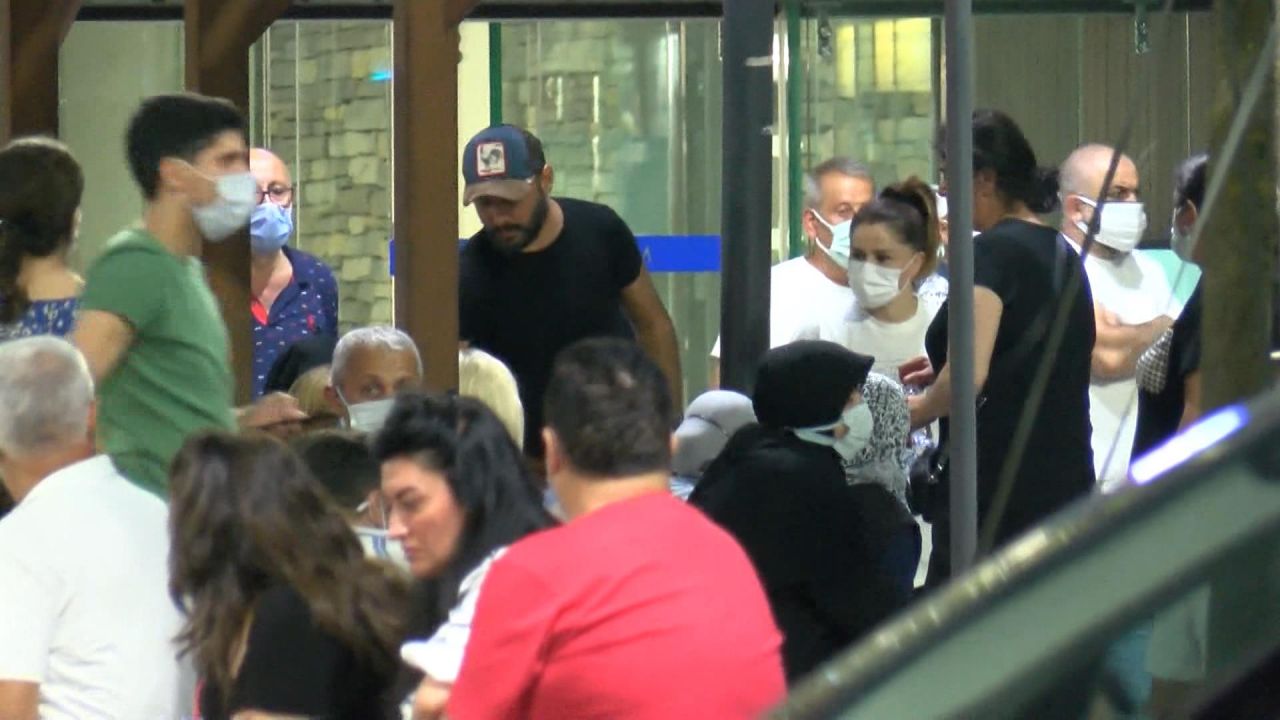 Alişan’ın kardeşi Selçuk Tektaş vefatıyla sevenlerini yasa boğdu! Ölümünün ardından ünlü isimlerden yürek yakan paylaşımlar… 4