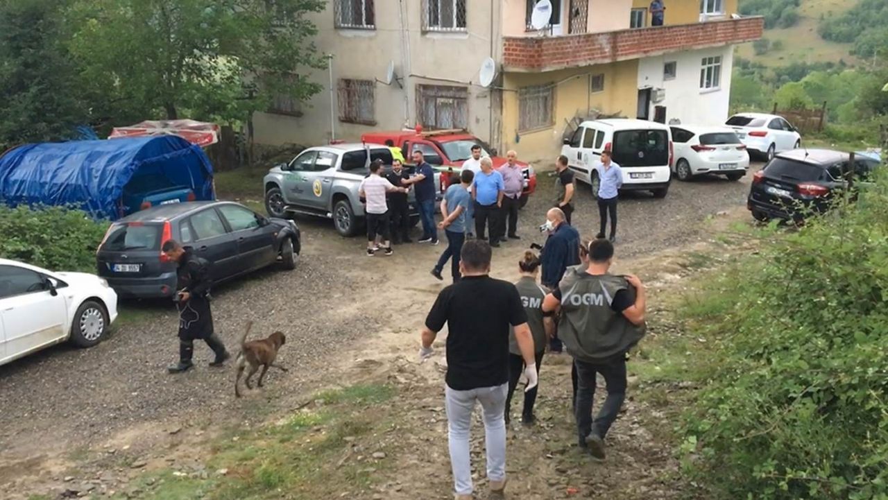 Alevli cisim alarmı! Ormana düşen esrarengiz cisim ekipleri harekete geçirdi 3