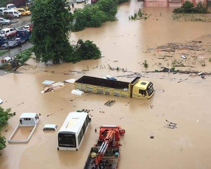 Artvin'de sel seferberliği! Afetin izlerini silmeye çalışıyorlar 24