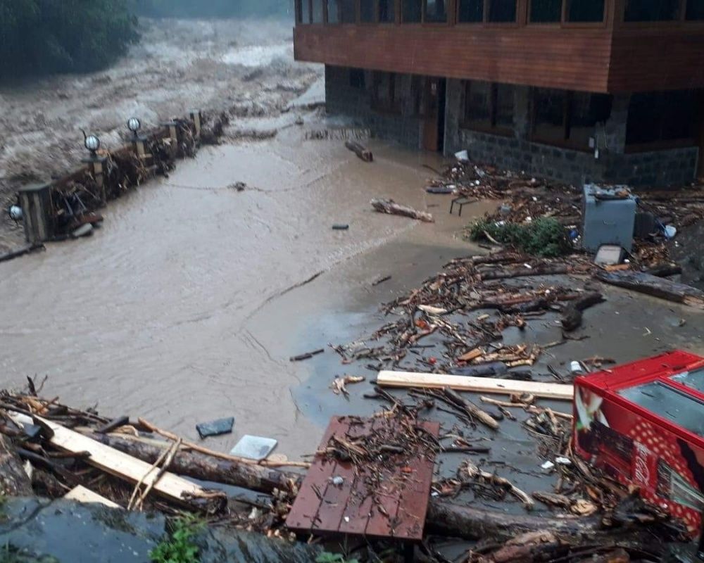 Doğu Karadeniz'de sel felaketinin bilançosu ağır oldu! Artvin'de selin izleri siliniyor 37