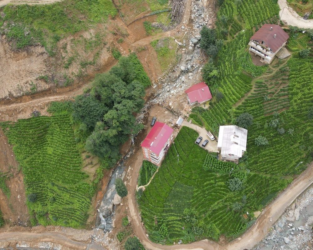 Doğu Karadeniz'de sel felaketinin bilançosu ağır oldu! Artvin'de selin izleri siliniyor 21