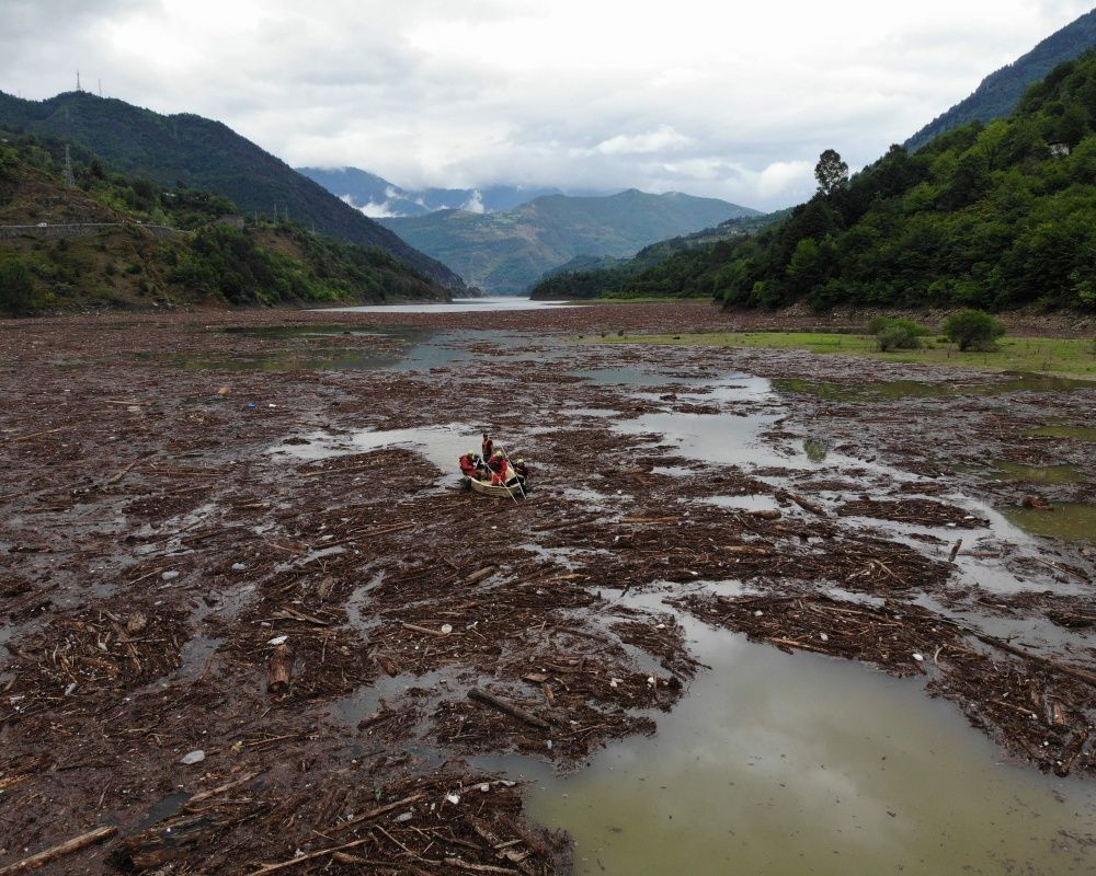 Doğu Karadeniz'de sel felaketinin bilançosu ağır oldu! Artvin'de selin izleri siliniyor 44