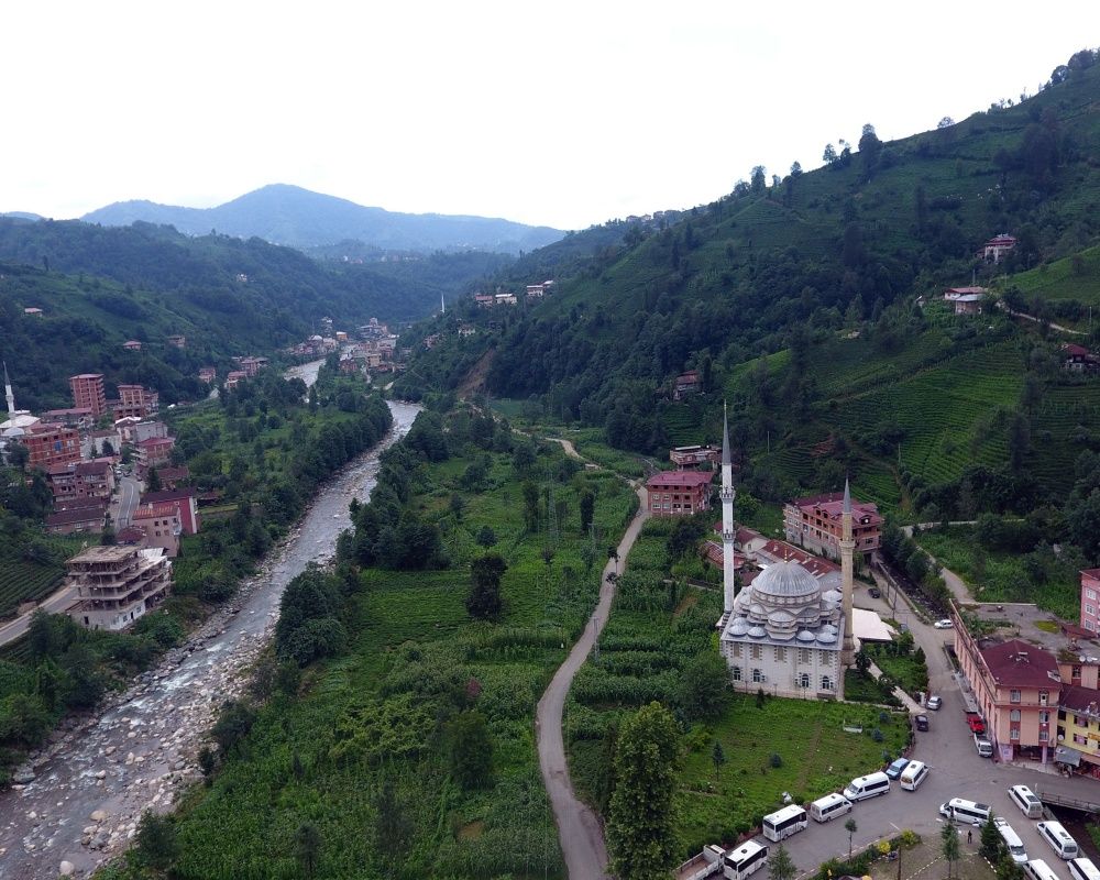 Doğu Karadeniz'de sel felaketinin bilançosu ağır oldu! Artvin'de selin izleri siliniyor 13