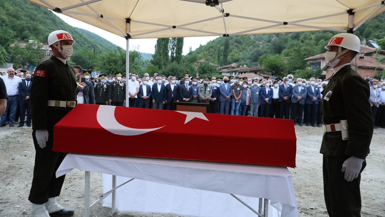 El Bab şehidi Emrah Arslan'a son görev 6