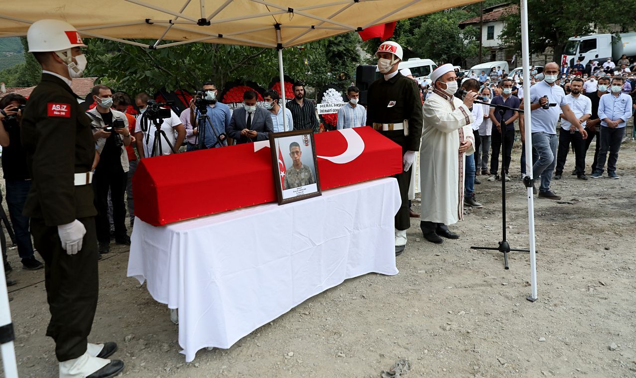 El Bab şehidi Emrah Arslan'a son görev 9